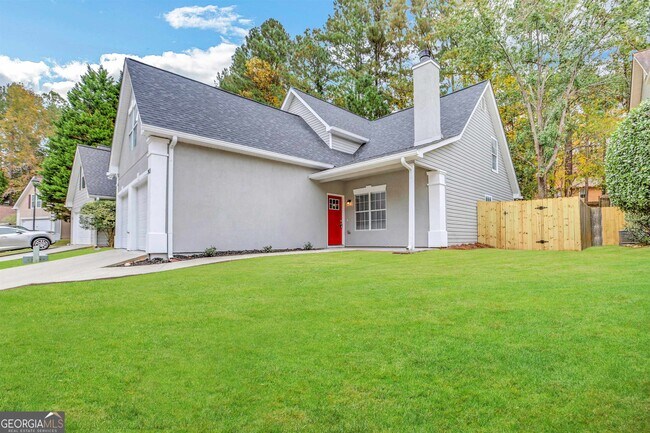 Building Photo - 765 Reeves Lake Dr SW