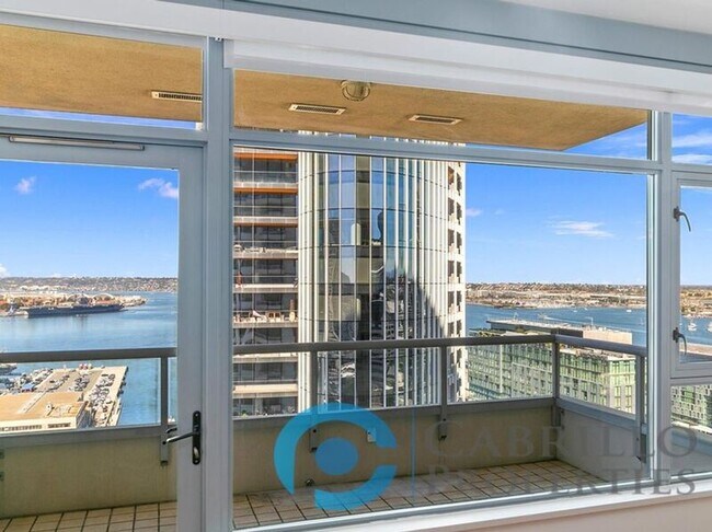 Foto del edificio - 700 W E St