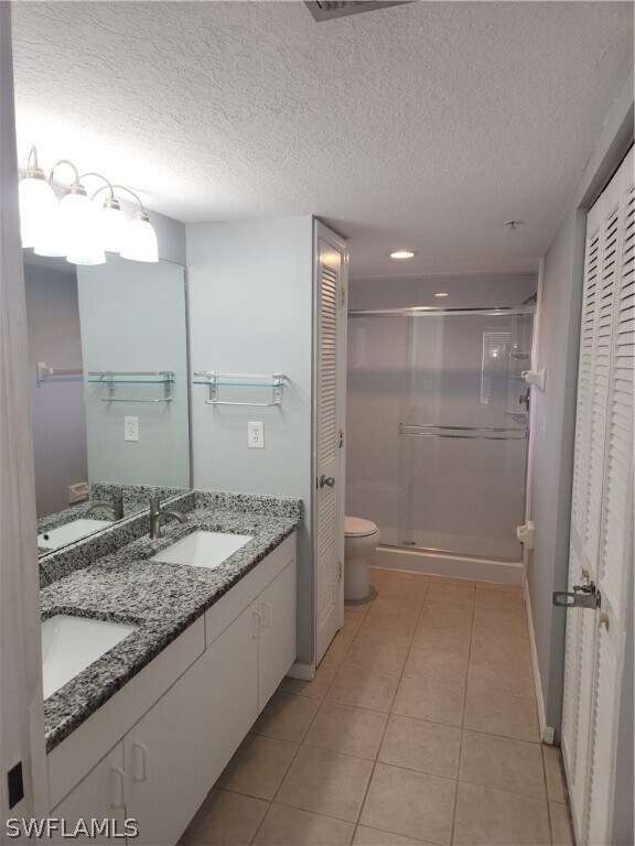 Foto del edificio - 9660 Victoria Ln