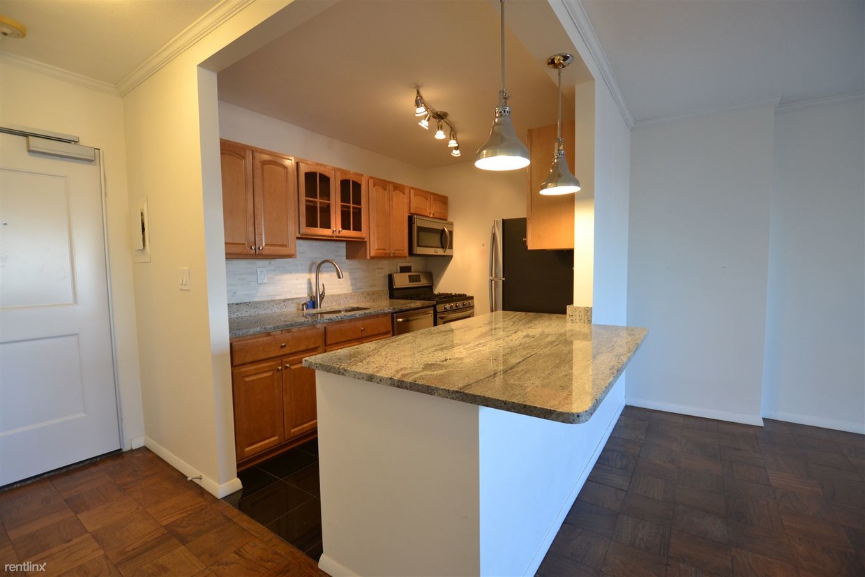 1 br, 1 bath - 7 Whittier Pl - 1 br, 1 bath  - 7 Whittier Pl