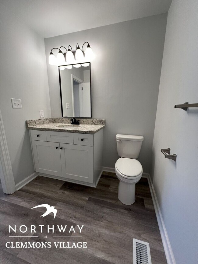 Foto del interior - Clemmons Village Apartments