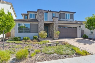 Building Photo - 12744 La Granada Wy
