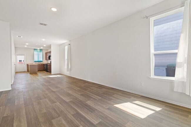 Building Photo - 7340 Harvest Bay