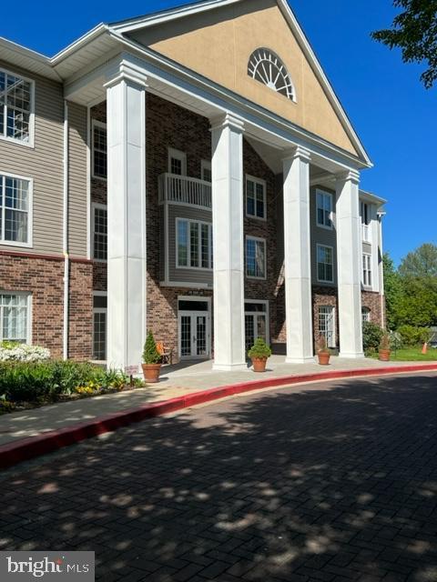 Foto del edificio - 600 Squire Ln