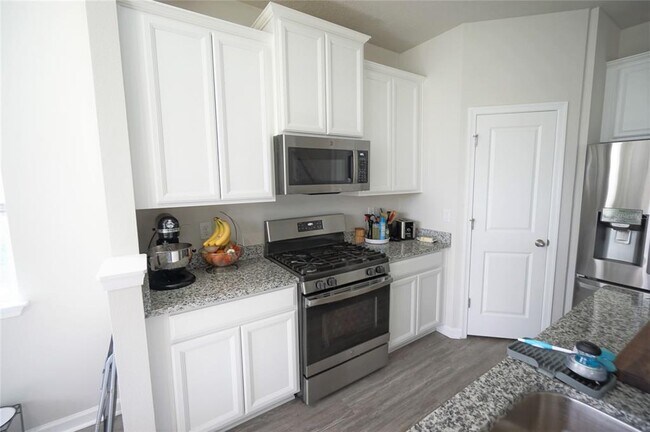Foto del edificio - 11313 Emerald Shore Dr
