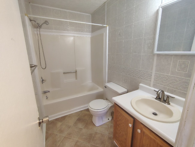 Building Photo - 22 Fonda Dr