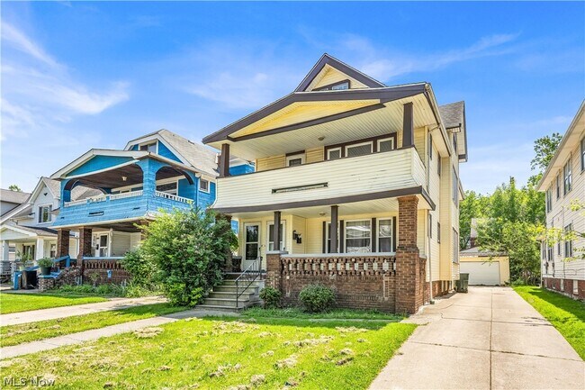 Foto del edificio - 10106 Greenview Ave