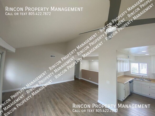 Building Photo - 2 Bedroom/ 1.5 Bath *Convenient Ventura Lo...