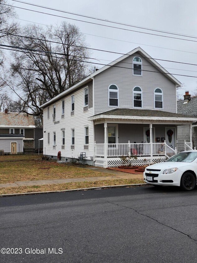 Building Photo - 2706 Turner Ave