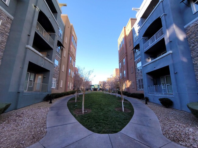 Building Photo - 44 E Serene Ave