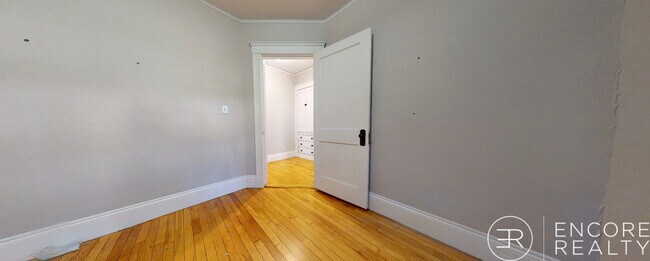 Building Photo - 11 Story St