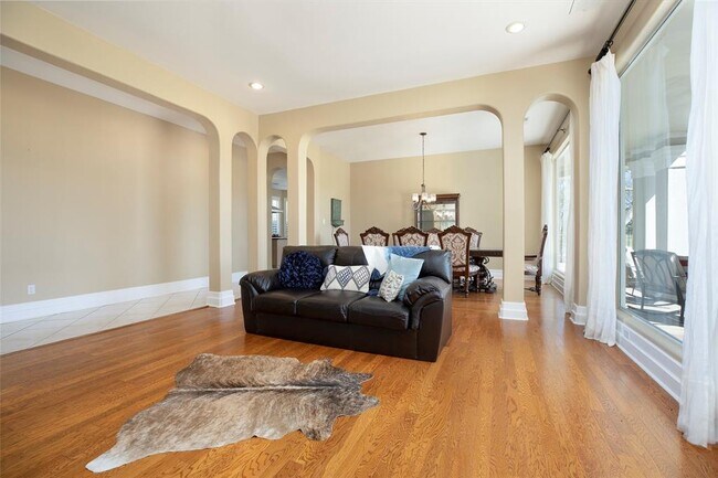 Foto del edificio - 3902 Pinesbury Dr