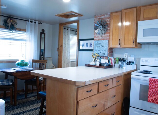 Foto del edificio - Quaint ranch style 1 bedroom, 1 bathroom in Windsor!
