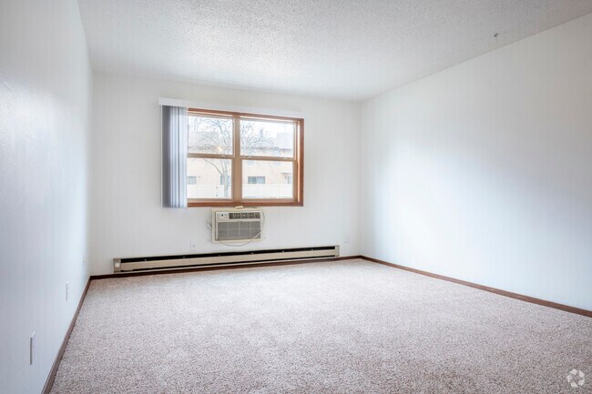 1 habitación, 1 baño, 650 pies cuadrados, sala de estar - Riverview Apartments