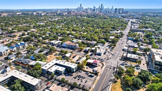 Foto del edificio - 3815 Guadalupe St