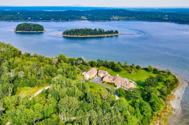 Building Photo - 35 Old Flds Wy