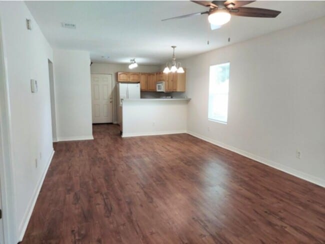 Foto del edificio - 3 Bedroom House in City Limits Available. St Augustine.