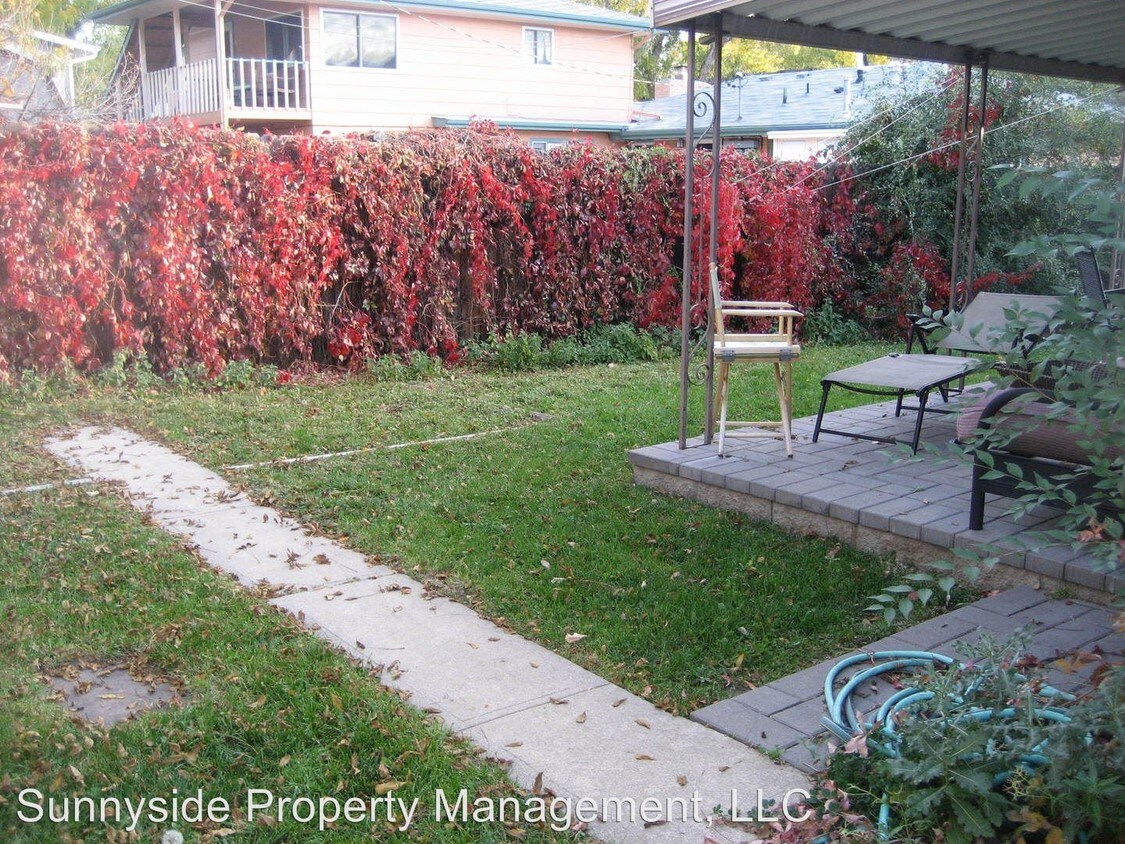 Foto del edificio - 1375-1385-1385 Alpine Ave
