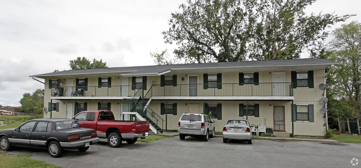 423 Mcmahan Ave, Sevierville, TN 37862 Apartments in Sevierville, TN