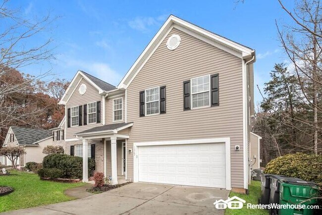 Large 5 Bedroom 3 bath photo'