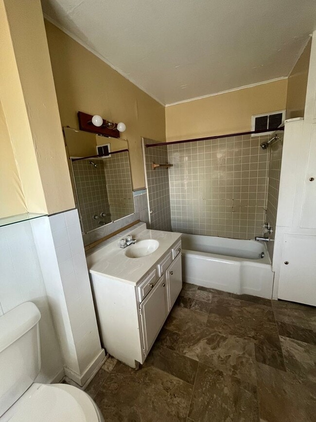 Foto del edificio - 1235 2nd Ave N