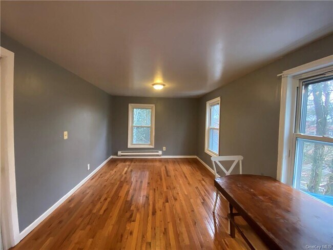 Building Photo - 24 Wood Ave