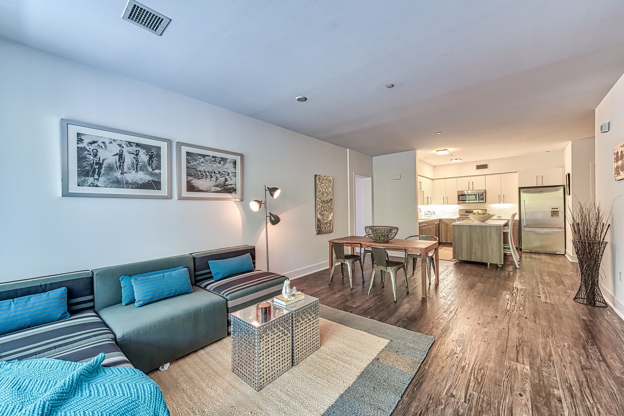 The Wellesley House Apartments Los Angeles, CA