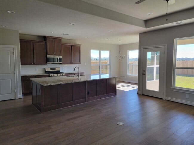 Building Photo - 440 Hunters Xing Dr