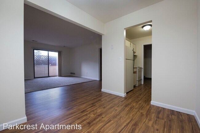 Building Photo - 7000 W Parkcrest Dr