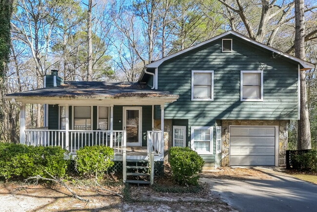 Building Photo - 4006 Tanglewood Rd