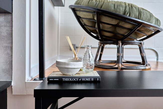 Foto del edificio - 403 E 33rd St