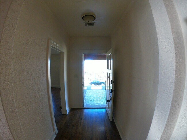 Foto del edificio - 949 Carlisle St