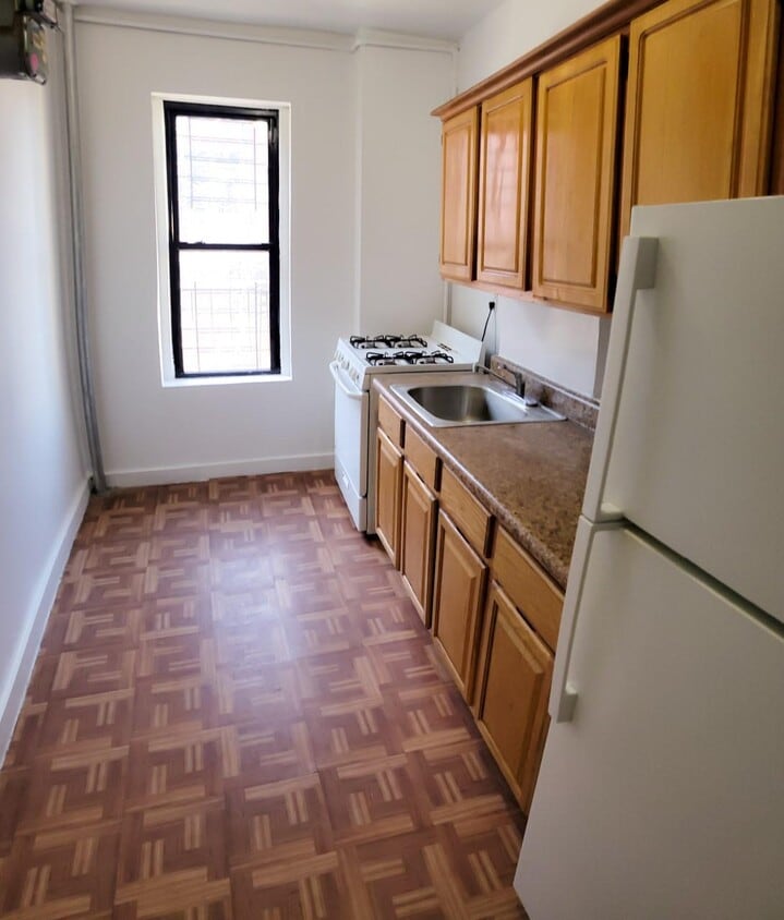 2721 Morris Ave Unit 3D, The Bronx, NY 10468 Room for Rent in The
