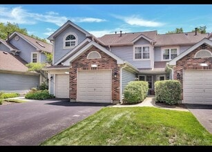 Building Photo - 1056 Lakewood Cir