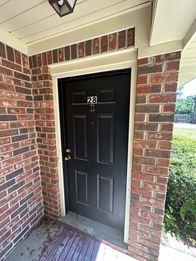 Foto principal - Conveniently Located Townhouse!
