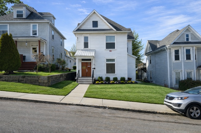 Building Photo - 312 Walker Ave