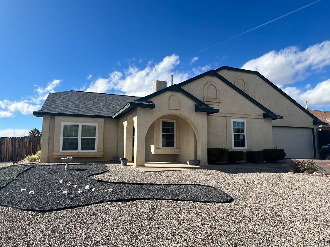 919 Buckboard Rd SE, Rio Rancho, NM 87124 House Rental in Rio Rancho