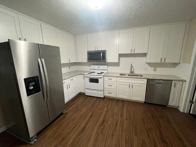 Foto del edificio - 11620 S Williamsburg Dr