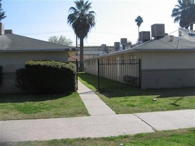 Building Photo - 150-178 N Calaveras St