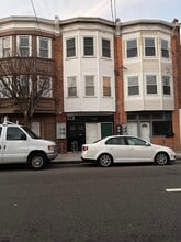 Building Photo - 1109 Arctic Ave