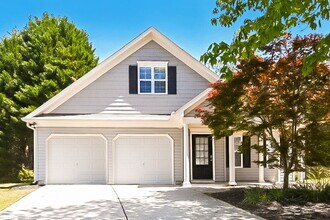 Building Photo - 332 White Oak Way