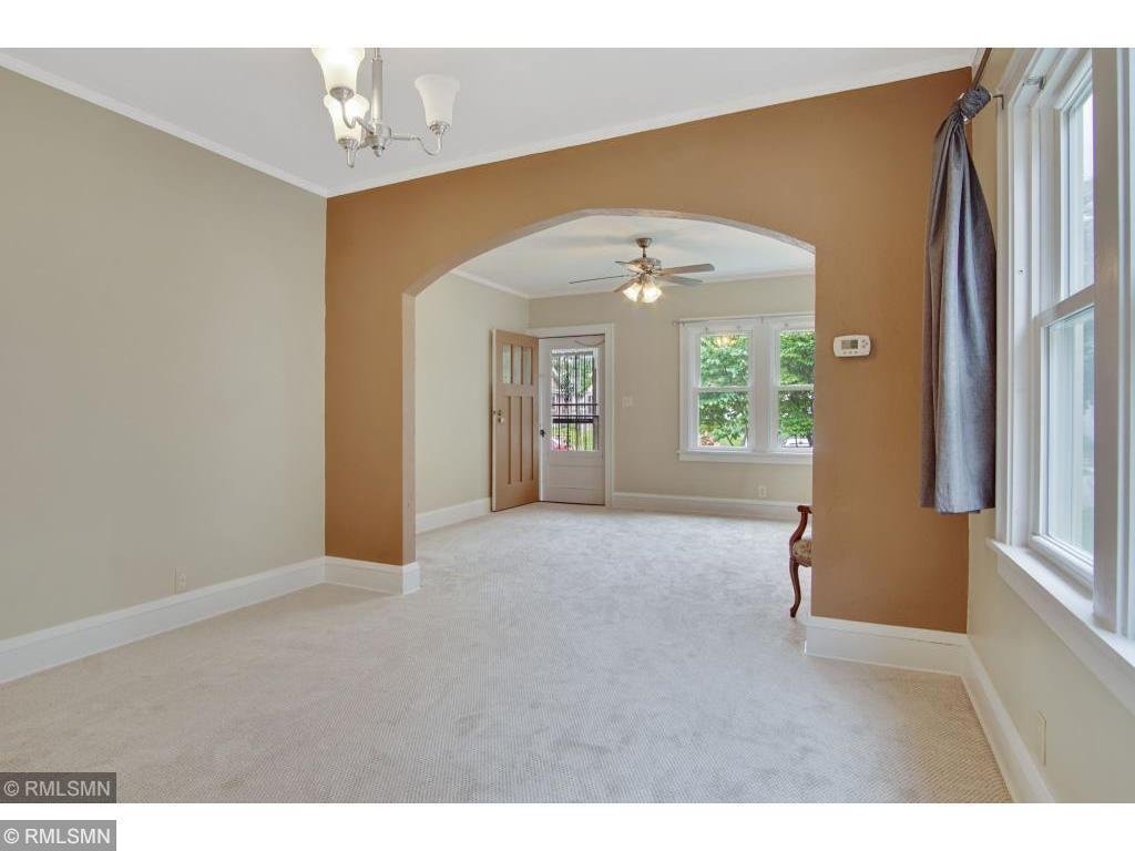 Foto principal - 4726 Bloomington Ave