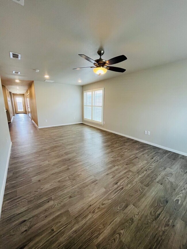 Building Photo - Bell Farms- 2420