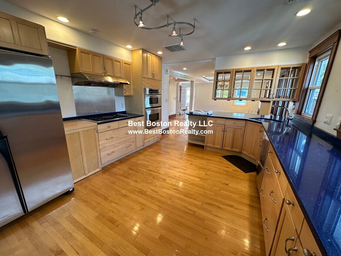 Primary Photo - 17 Herbert Rd