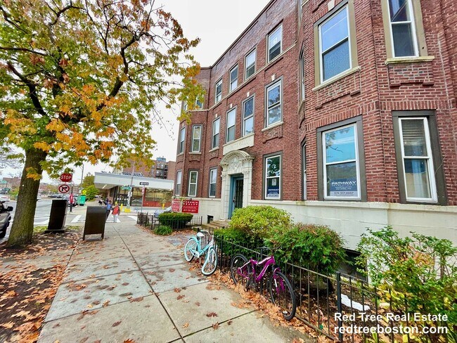 Building Photo - 1284 Commonwealth Ave