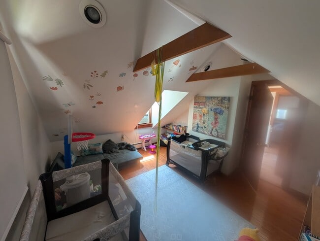 Foto del edificio - 125 1/2 Spring St