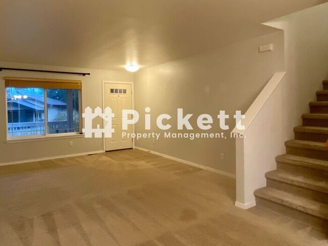 Building Photo - Port Orchard 3 Bedroom