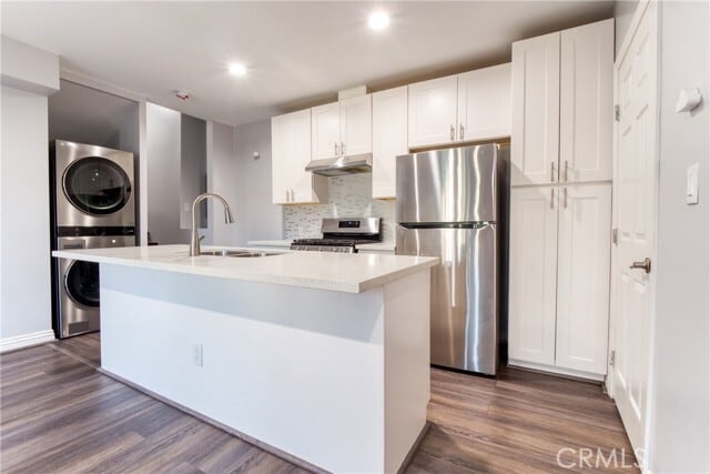 Foto del edificio - 7794 Skyhill Dr