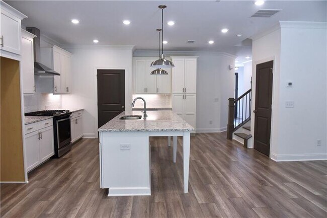 Foto del edificio - 445 Park Pl Ct