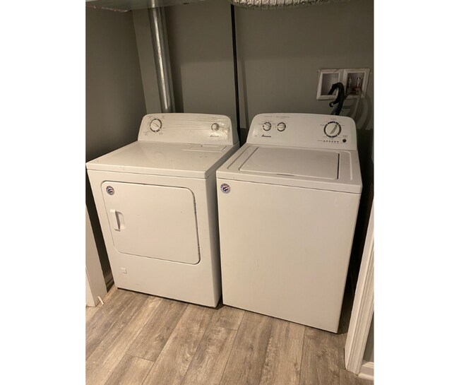 Foto del edificio - 2922 Grantley Ave